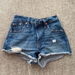 Levi’s 501 HIGH RISE WOMEN'S SHORTS Size 23
 Premium Button Fly Jean Shorts